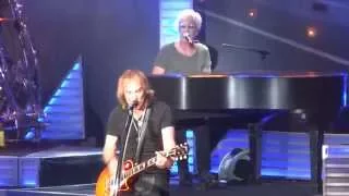 REO Speedwagon   Keep on Loving You  - Huntington , NY Paramount 10-16-15