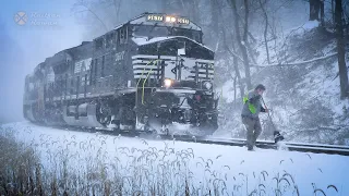 ❄️ Freight Train Struggles Uphill in the Snow ❄️ | Merry Christmas