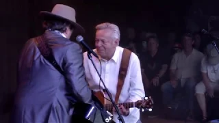 I'm On Fire | Collaborations | Tommy Emmanuel with Jerry Douglas