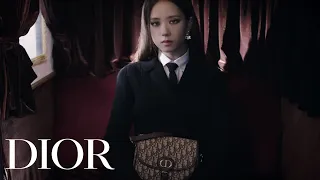 Jisoo wears Dior Autumn-Winter 2020-2021