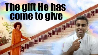 What has Sri Sathya Sai come to give | Rainbow Man story