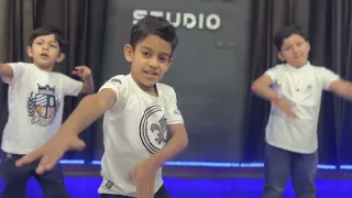 AATA MAJHI SATAKLI || KIDS DANCE || LIVE DANCE STUDIO