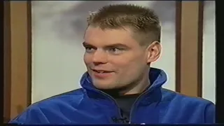 Olympiakisat Nagano 1998 Raimo Helminen Ylen studiossa ennen otteluita