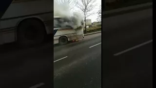 Pożar autobusu relacji Pobierowo - Szczecin w miejscowości Skrobotowo