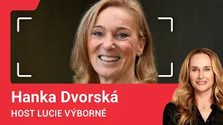 Čím méně se hýbu, tím je mi hůř, říká kaskadérka. V 63 letech skáče z letadla a bojuje s padouchy