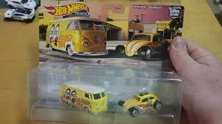 2021 Hot Wheels Car Culture 2-pack Mooneyes VW T1 Panel Bus and Beetle Bug