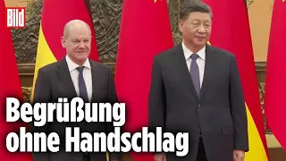 Treppen-Panne: Scholz stolpert in seinen China-Besuch