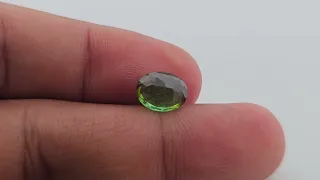 Natural Green Tourmaline in Oval Shape with 1.93 Carats for Sale