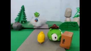 The Angry birds Easter Eggs Hunt (stop motion)