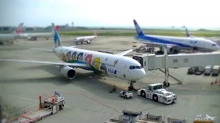 Time-lapse Naha Airport takeoff & landing