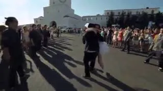 Супер флешмоб в Казани  Свадьба у стен Кремля!!! Flash mob in Kazan