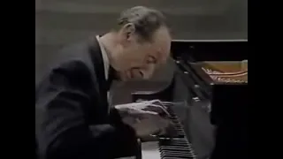 HOROWITZ AT CARNEGIE HALL - Scarlatti Sonata in E