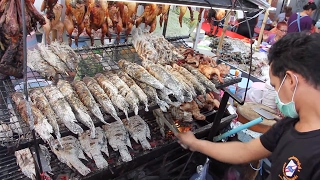 Thai Street Food - Pla Pao (Roasted Fish) at Central World Street Food Stalls in Bangkok!