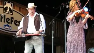 Alison Kruass & Union Station featuring Jerry Douglas "Who's Your Uncle"