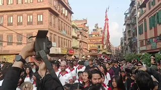 crazy Kids pulling ratomachindranath biggest and longest  chariot festival #ratomachindranath #jatra