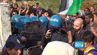 Firenze, tensioni tra ex Gkn e Polizia: incursione con le tende in Regione