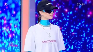 Με ιδιαίτερο look που στέλνει πολλά μηνύματα η Νικολίνα – Η Νατάσα θεωρεί πως την ειρωνεύεται