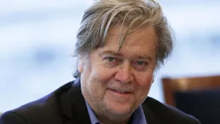 Steve Bannon is trying to get back on President Trump's good side