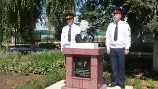 Памятник Карамзину за колючей проволокой
