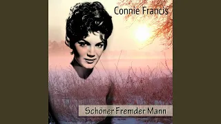 Schöner fremder mann