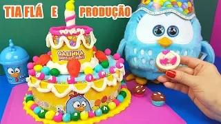 Tia Fla e Produção Fazem Bolo de Aniversário Para Galinha Pintadinha