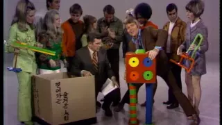 A Griffith, P Lynde & Glen - The Glen Campbell Goodtime Hour: Christmas Special (1969) - Comedy Skit