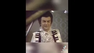 SCTV Christmas - "Liberace Christmas Special" -- from  TikTok by Teigan Reamsbottom (his Real Name)