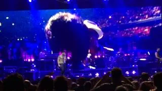 Bruno Mars -Just The Way You Are - gives GUITAR & SERENADES crash survivor in Cleveland, OH 6/28/14