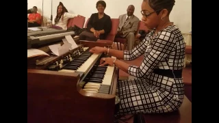 Dominique Johnson Blesses Us with Hymns on the Hammond B3 Organ  (5/19/17)