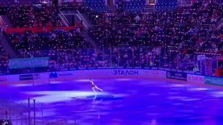 Выступление Александры Трусовой на церемония открытия турнира Кубок Первого канала по хоккею 3Х3