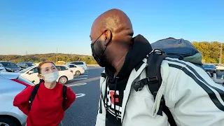 Black Man Picked Up By Japanese Women as He Makes His Way Across Japan