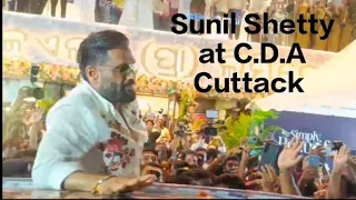 Sunil Shetty at C.D.A Cuttack // such a huge crowd
