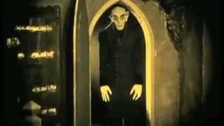 Cult Horror Movie Scene N°39 - Nosferatu (1922) - Door Vampire