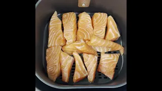 COOKING SALMON USING PHILIPS AIRFRYER HD9200