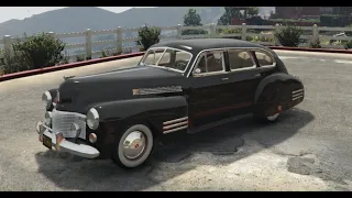 Driving a 1941 Cadillac Series 61 in GTA 5