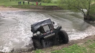 GAZ-69 Crazy River Crossing