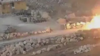 Tanks attacked: Footage shows huge bomb strike against Syrian armour