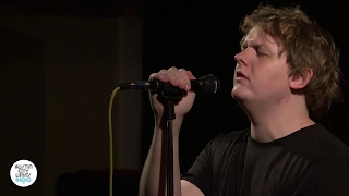 Lewis Capaldi - Hold Me While You Wait (español)