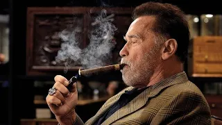 Arnold Schwarzenegger Smoking Cigars In Movies 🎥🚬