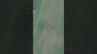 Российский БПЛА-камикадзе прилетает по позициям американских гаубиц М777
