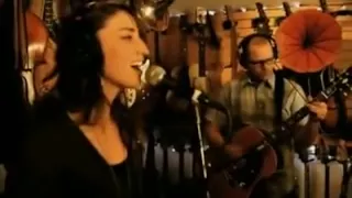 Weezer Feat Sara Bareilles - (If You're Wondering If I Want You To) I Want You To [Acoustic]
