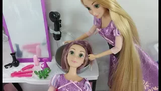 Disney Princess Rapunzel Hair DIY Haircut at BARBIE STYLE SALON Toy doll Beauty Salon