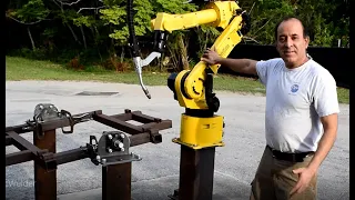 Robotic Welder Making its own Welding Table