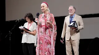 Helen Mirren Checco Zalone BIFEST