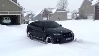 BMW X6 5.0i 4.4 Litre Twin Turbo in Snowy Driveway