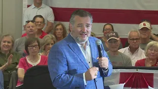 Ted Cruz visits St. Charles County to support Eric Schmitt ahead of Missouri primary