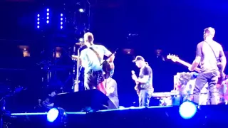 EARTH ANGEL/ JOHNNY B. GOODE -MICHAEL J. FOX & COLDPLAY: HEAD FULL OF DREAMS TOUR 7.17.16 NYC/NJ