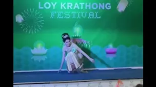 2 Sexy Girls FALL while posing during Loy Krathong Festival 2023