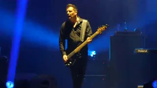 New Order - Bizarre Love Triangle, Live @ Afas Amsterdam, 17-10-2019