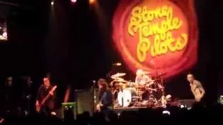 Stone Temple Pilots - Trippin' On A Hole In A Paper Heart - Live - April 13, 2015 - House of Blues